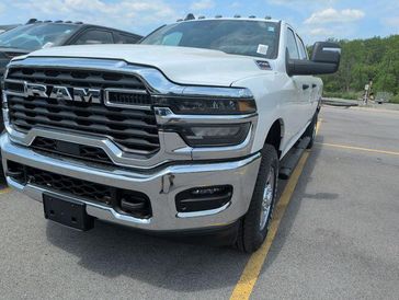 New 2026 RAM 2500 Tradesman Crew Cab 4x4 8' Box
