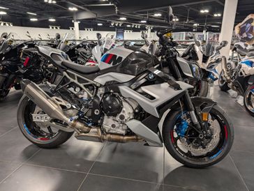2025 BMW M 1000 R