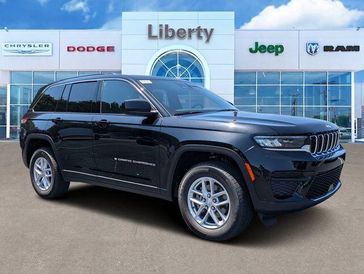 New 2026 Jeep Grand Cherokee Laredo X 4x2