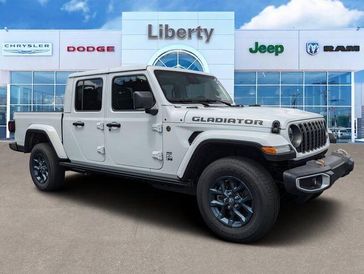 New 2026 Jeep Gladiator 85th Anniversary Edition 4x4