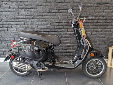 2022 Vespa SPRINT 150  in a NERO LUCIDO exterior color. BMW Motorcycles of New Orleans 504-595-6776 motojulia.com 