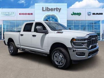 New 2026 RAM 2500 Tradesman Crew Cab 4x4 6'4' Box