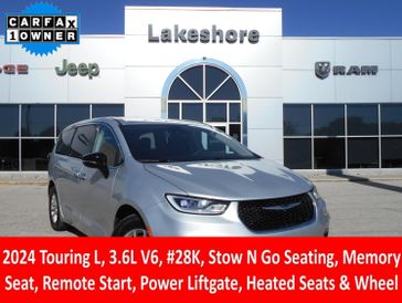 2024 Chrysler Pacifica Touring L