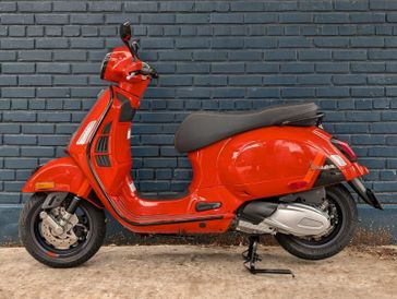 2024 Vespa GTS SUPERSPORT  in a ARANCIO exterior color. BMW Motorcycles of New Orleans 504-595-6776 motojulia.com 