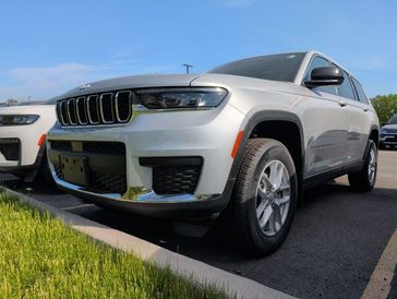 New 2026 Jeep Grand Cherokee L Laredo X 4x4