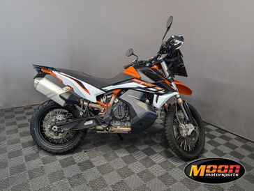 2022 KTM Adventure 890 R 