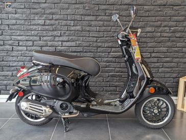 2022 Vespa SPRINT 150  in a NERO LUCIDO exterior color. BMW Motorcycles of New Orleans 504-595-6776 motojulia.com 