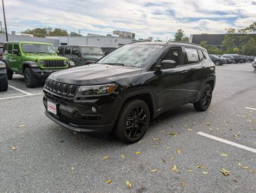 New 2026 Jeep Compass Latitude Altitude
