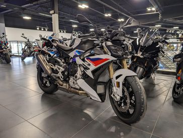 2026 BMW S 1000 R