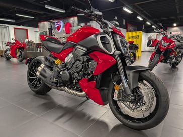 2025 Ducati DIAVEL V4