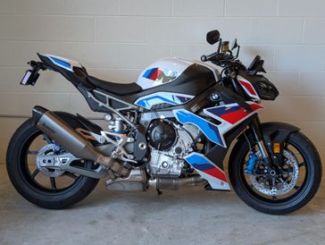 2026 BMW M 1000 R