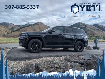 Used 2024 Jeep Grand Cherokee Altitude