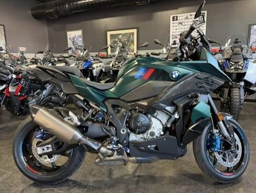 2026 BMW M 1000 XR