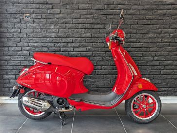 2023 Vespa PRIMAVERA 150  in a RED exterior color. BMW Motorcycles of New Orleans 504-595-6776 motojulia.com 