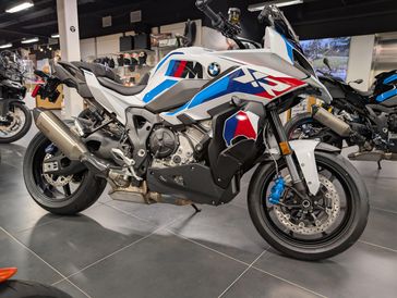 2026 BMW M 1000 XR