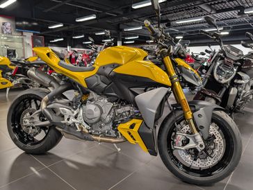 2026 Ducati STREETFIGHTER V2S