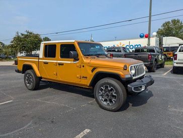 New 2026 Jeep Gladiator Sahara 4x4