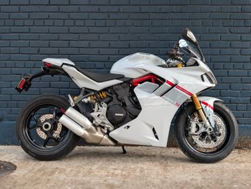 2024 Ducati SUPERSPORT S 