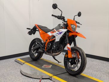 2026 KTM 390 SMC R