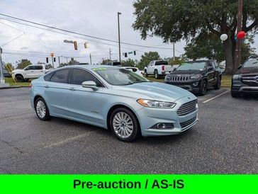 Used 2014 Ford Fusion Hybrid SE