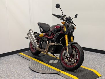 2024 Indian Motorcycle FTR R Carbon