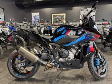 2026 BMW M 1000 XR