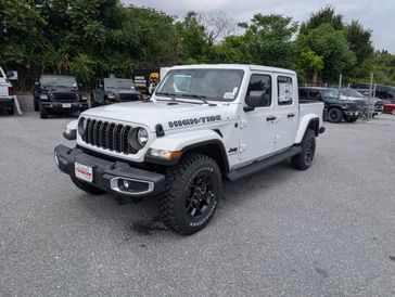 New 2025 Jeep Gladiator High Tide