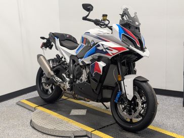 2026 BMW M 1000 XR