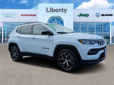 Used 2024 Jeep Compass Latitude