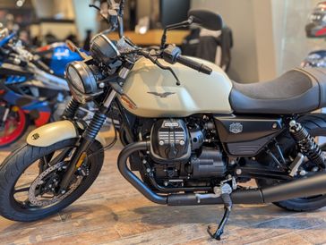 New 2027 Moto Guzzi V7 STONE 