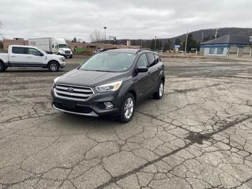 Used 2017 Ford ESCAPE SE Se