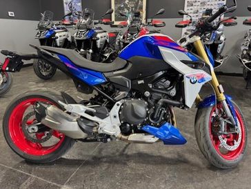 2025 BMW F 900 R