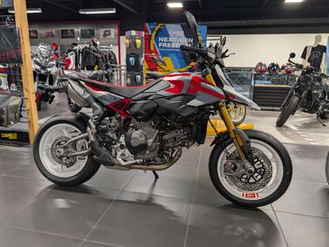 2027 Ducati HYPERMOTARD V2 SP