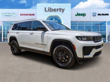 New 2026 Jeep Grand Cherokee L Laredo Altitude 4x2