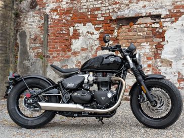 New 2026 Triumph BONNEVILLE BOBBER 