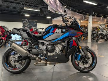 2026 BMW M 1000 XR