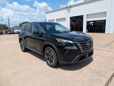 Used 2025 Nissan Rogue SV