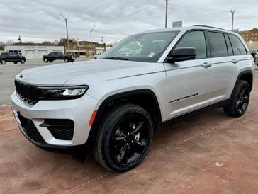 2025 Jeep Grand Cherokee Altitude X 4x4