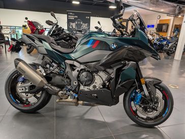 2026 BMW M 1000 XR