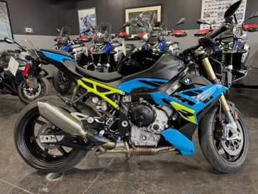 2025 BMW S 1000 R
