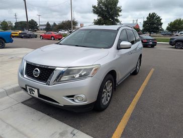Used 2013 Nissan Pathfinder SV