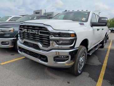 New 2026 RAM 2500 Tradesman Crew Cab 4x4 8' Box