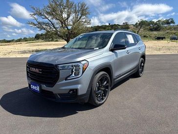 2024 GMC Terrain SLT AWD's photo