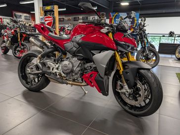 2025 Ducati STREETFIGHTER V2S