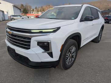 Used 2025 Chevrolet Traverse Lt