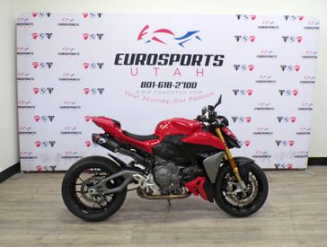 Used 2025 Ducati STREETFIGHTER V2S 