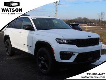 2024 Jeep Grand Cherokee Limited 4x4 in a Bright White Clear Coat exterior color. Watson Benzie, LLC 231-383-7836 watsonchryslerdodgejeep.com 