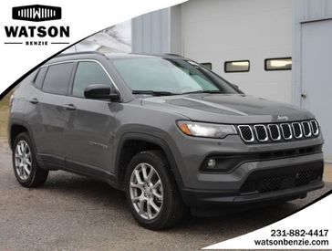 2024 Jeep Compass Latitude Lux 4x4 in a Sting-Gray Clear Coat exterior color and Blackinterior. Watson Auto 000-000-0000 