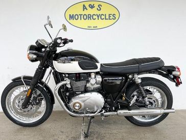 2025 Triumph BONNEVILLE T120 