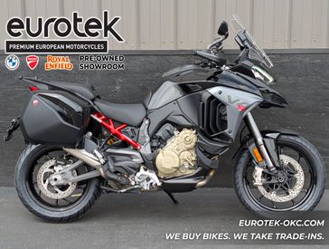 New 2026 Ducati MULTISTRADA V4 TRAVEL &RADAR 